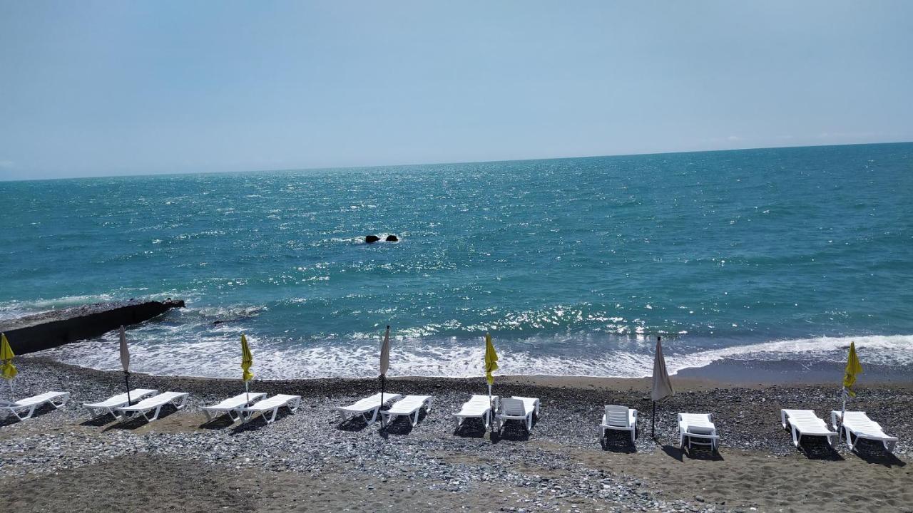 Samira Hotel Gagra Exterior foto